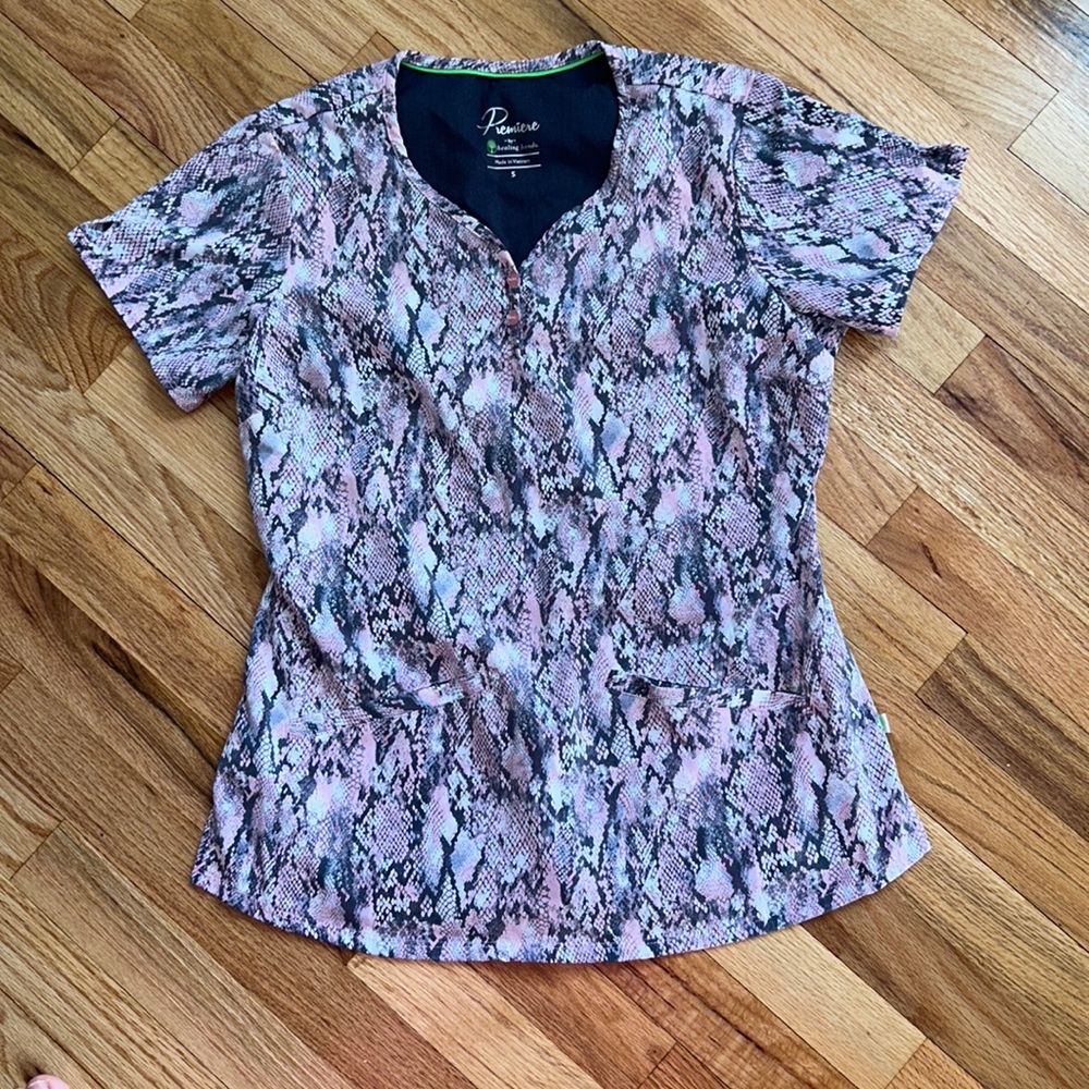 Healing hands scrub top